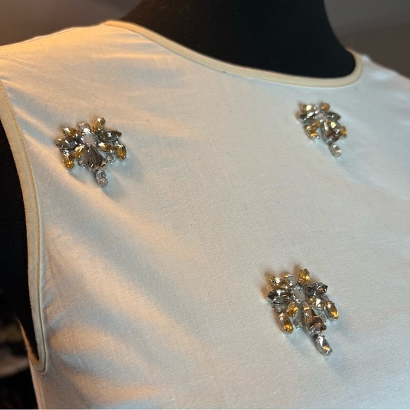 J Crew White w/ Beige Piping Jeweled Front Sleeveless Blouse Sz 0 - Picture 4 of 9